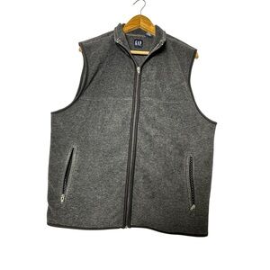 GAP Men's Charcoal Zip-Up Vest with Two Front Pockets